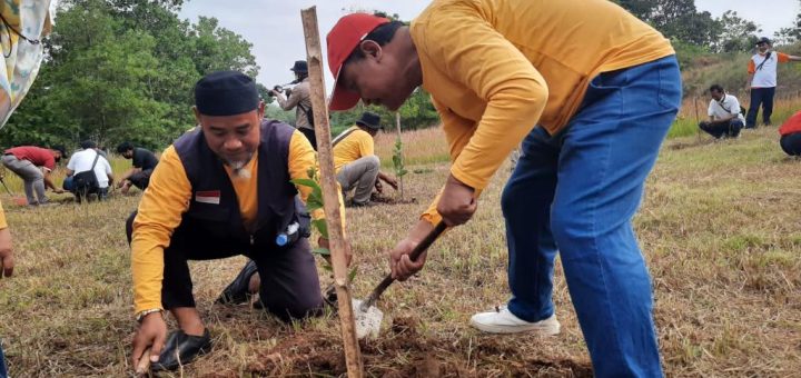 RSJD Surakarta dalam Pesta Menanam Pohon Peringatan HUT ke-51 Korpri