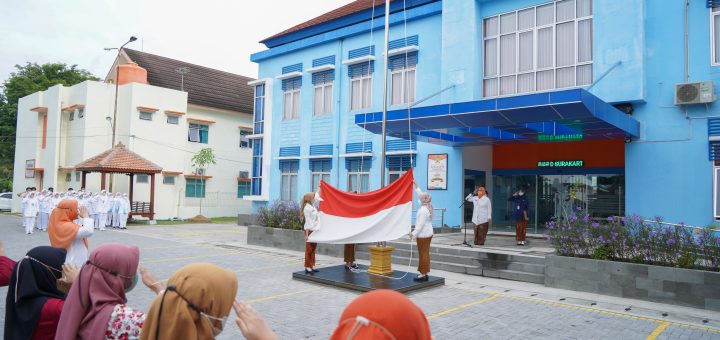 upacara peringatan hari ibu