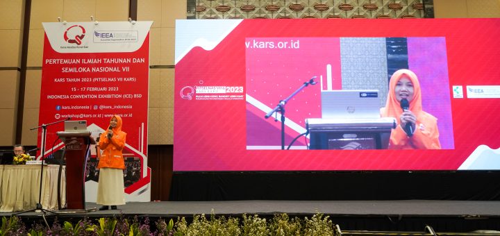 Edi Melek dalam Presentasi Juara 1 Lomba Inovasi Digitalisasi Sistem RS