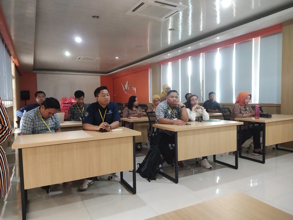 Peserta Sosialisasi ZI kepada Penyedia Barang dan Jasa